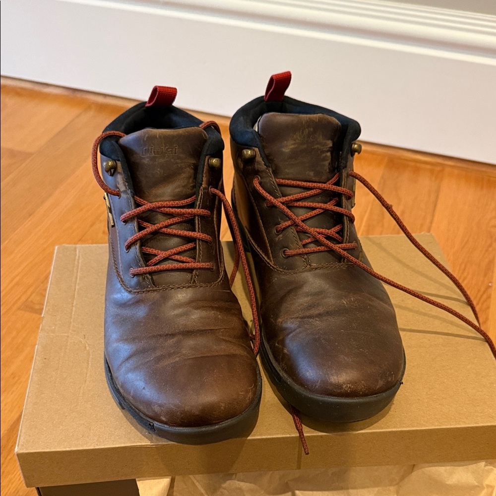 Men's Olukai Brown Leather Lace-Up Boots - Comfortable Everyday Style -Size 9